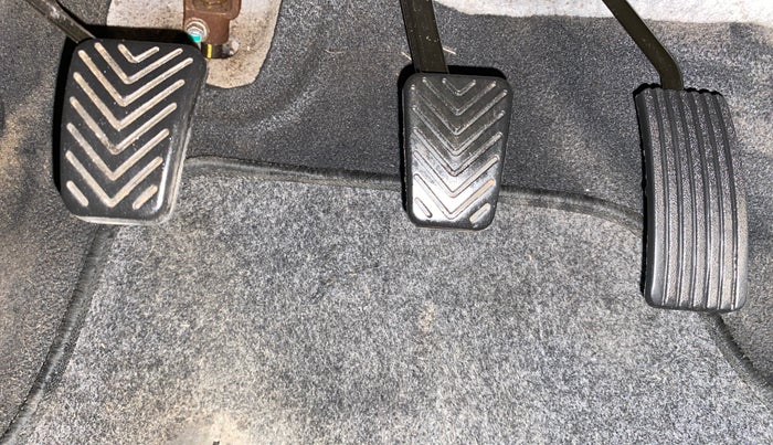 2016 Hyundai Eon ERA +, Petrol, Manual, 36,637 km, Pedals