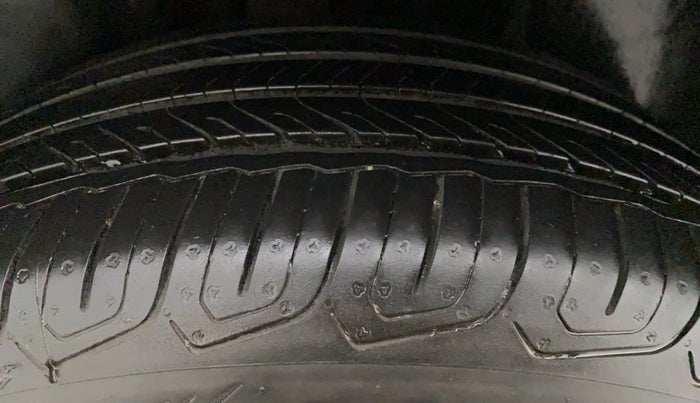 2021 Volkswagen TAIGUN HIGHLINE 1.0 TSI AT, Petrol, Automatic, 8,581 km, Left Rear Tyre Tread