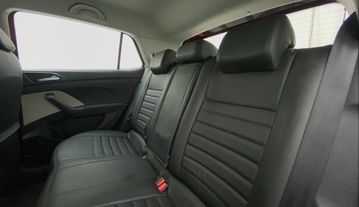 2021 Volkswagen TAIGUN HIGHLINE 1.0 TSI AT, Petrol, Automatic, 8,581 km, Right Side Rear Door Cabin
