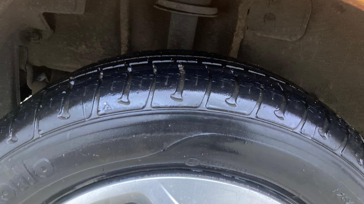 2018 Tata Tiago XT PETROL, Petrol, Manual, 25,547 km, Right Rear Tyre Tread