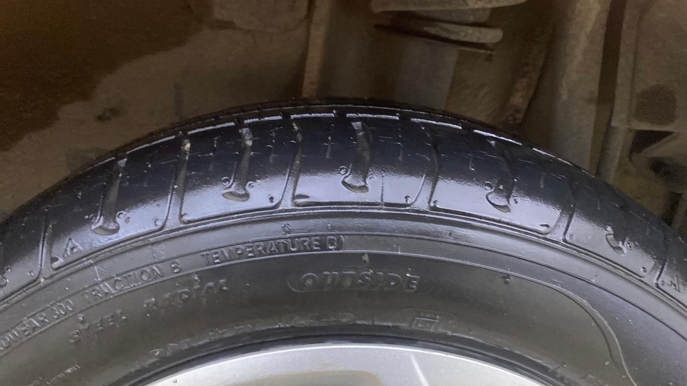 2018 Tata Tiago XT PETROL, Petrol, Manual, 25,547 km, Left Rear Tyre Tread