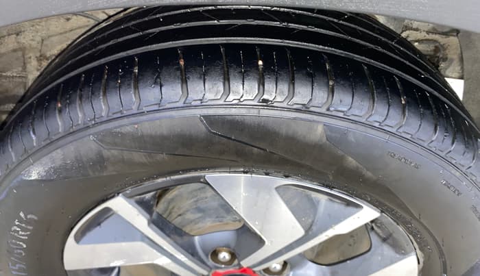 2020 KIA SONET GTX PLUS 1.5, Diesel, Manual, 81,168 km, Left Rear Tyre Tread