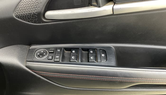 2020 KIA SONET GTX PLUS 1.5, Diesel, Manual, 81,168 km, Driver Side Door Panels Control