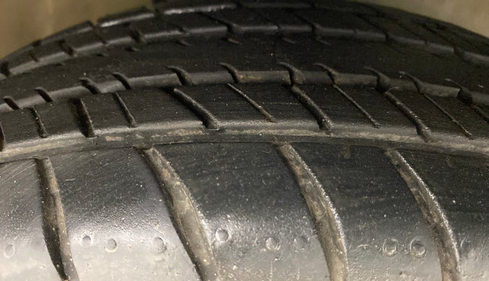 2020 Maruti Celerio ZXI D, Petrol, Manual, 12,761 km, Right Front Tyre Tread