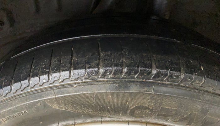 2020 Honda Amaze 1.2L I-VTEC VX, Petrol, Manual, 1,03,024 km, Left Rear Tyre Tread