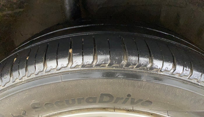 2020 Honda Amaze 1.2L I-VTEC VX, Petrol, Manual, 1,03,024 km, Right Rear Tyre Tread