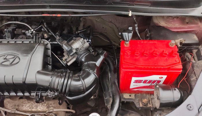 2014 Hyundai i10 SPORTZ 1.1, Petrol, Manual, 75,832 km, Engine View - Left