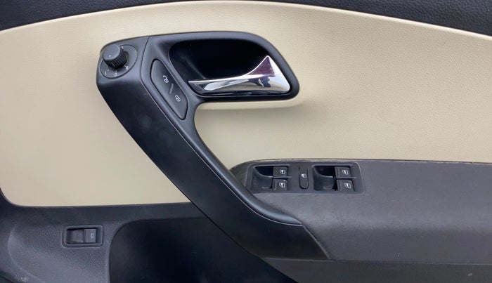 2021 Skoda Rapid 1.0 AMBITION TSI MT, Petrol, Manual, 59,828 km, Driver Side Door Panels Control