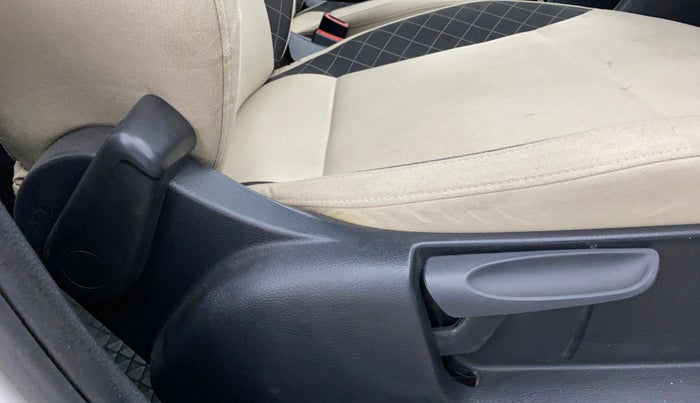 2021 Skoda Rapid 1.0 AMBITION TSI MT, Petrol, Manual, 59,828 km, Driver Side Adjustment Panel