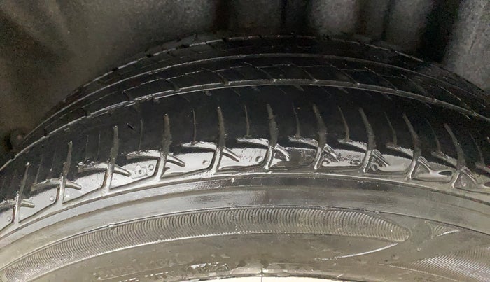 2021 Skoda Rapid 1.0 AMBITION TSI MT, Petrol, Manual, 59,828 km, Left Rear Tyre Tread