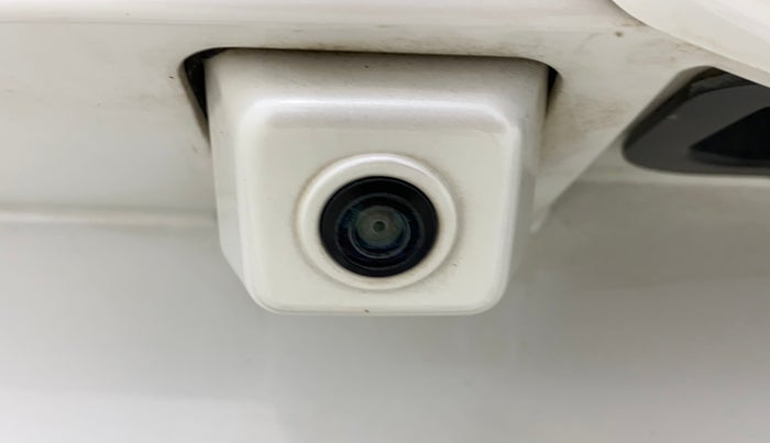 2022 Mahindra XUV700 AX 7 LUXURY P AT 7 STR, Petrol, Automatic, 38,547 km, Parking Camera