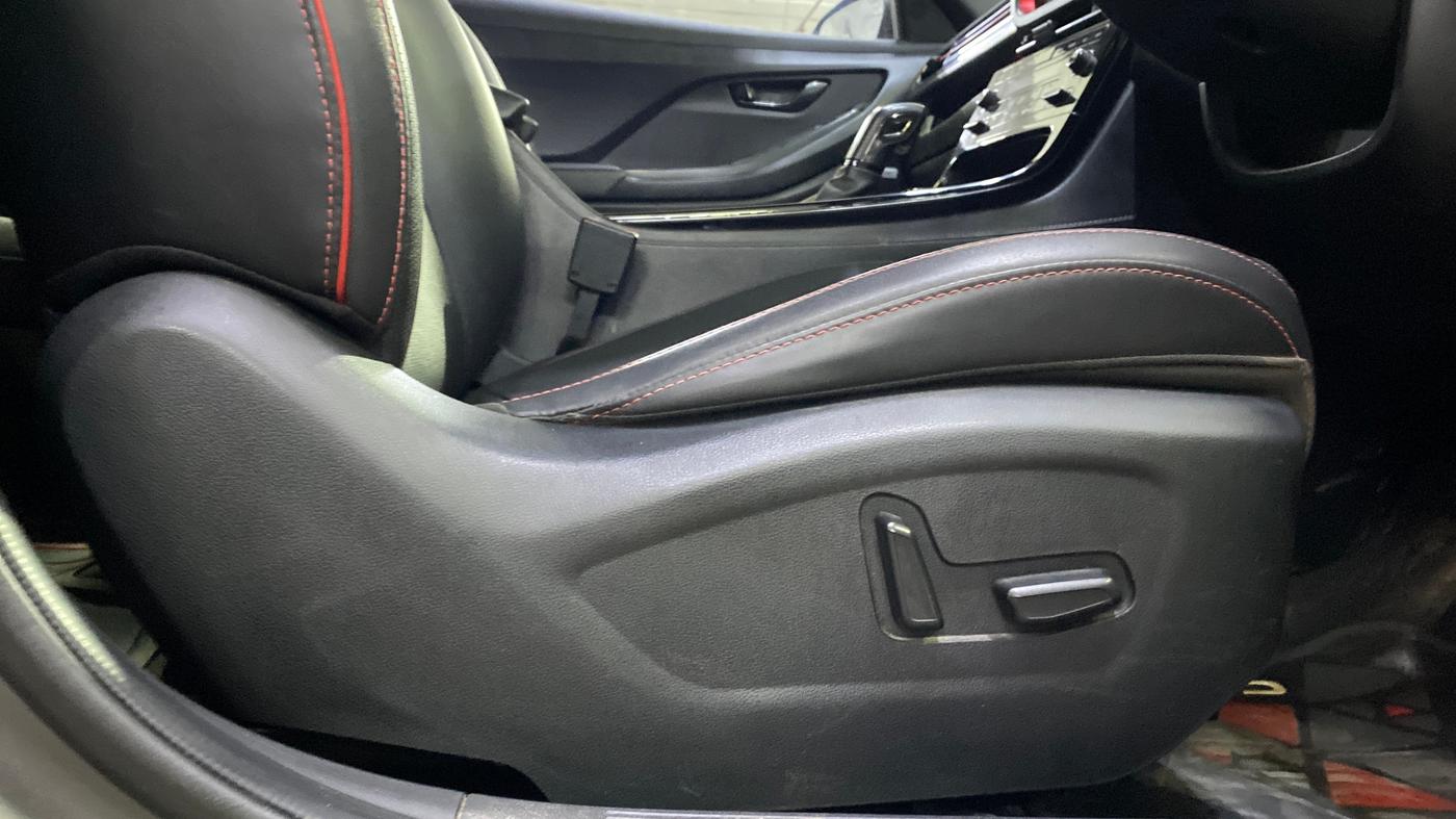 2024 Hyundai Creta N Line N10 1.5 Turbo MT, Petrol, Manual, 14,050 km, Driver Side Adjustment Panel