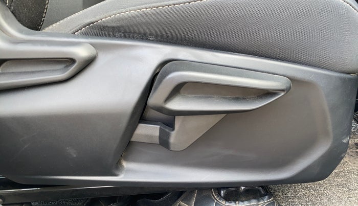 2024 Tata NEXON Creative Plus 1.2 iCNG, CNG, Manual, 20,491 km, Driver Side Adjustment Panel