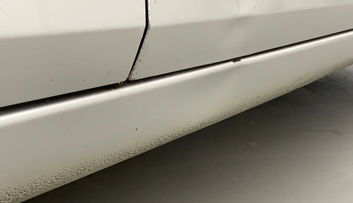 2013 Maruti Swift Dzire VXI, Petrol, Manual, 95,606 km, Right running board - Slightly dented