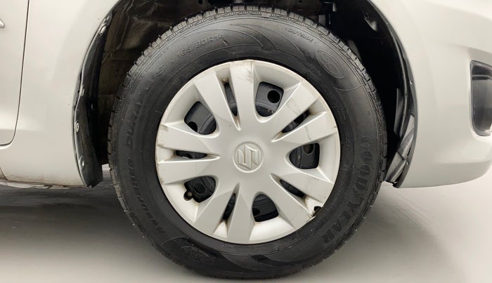 2013 Maruti Swift Dzire VXI, Petrol, Manual, 95,606 km, Right Front Wheel