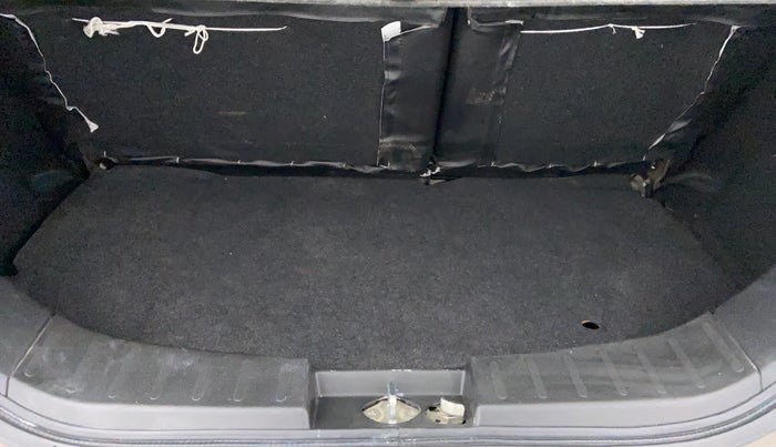 2016 Maruti Wagon R 1.0 VXI, Petrol, Manual, 43,322 km, Boot Inside View