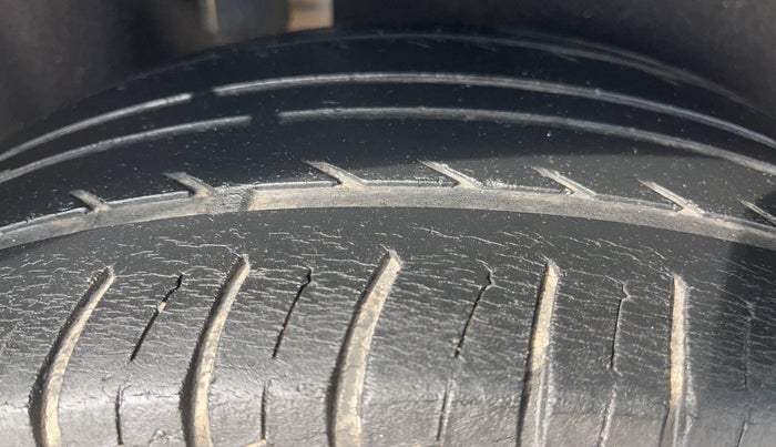 2016 Ford Ecosport TITANIUM 1.5L PETROL, Petrol, Manual, 53,206 km, Right Rear Tyre Tread