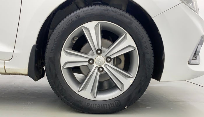 2018 Hyundai Verna 1.6 CRDI SX + AT, Diesel, Automatic, 73,815 km, Right Front Wheel