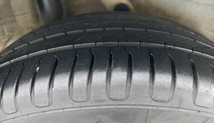 2018 Hyundai Verna 1.6 CRDI SX + AT, Diesel, Automatic, 73,815 km, Right Rear Tyre Tread
