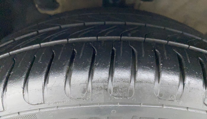2018 Hyundai Verna 1.6 CRDI SX + AT, Diesel, Automatic, 73,815 km, Left Front Tyre Tread