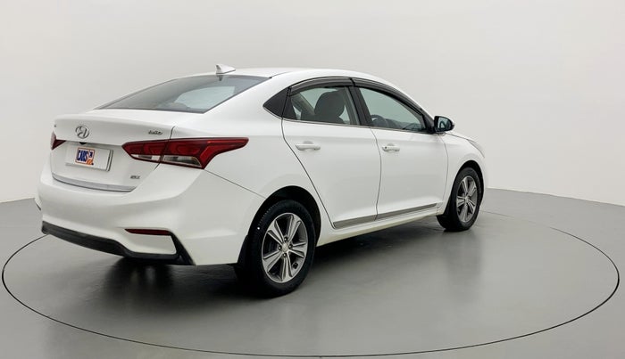 2018 Hyundai Verna 1.6 CRDI SX + AT, Diesel, Automatic, 73,815 km, Right Back Diagonal