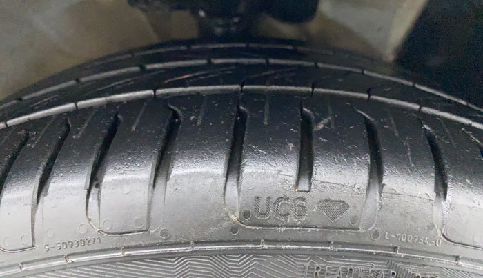 2018 Hyundai Verna 1.6 CRDI SX + AT, Diesel, Automatic, 73,815 km, Right Front Tyre Tread