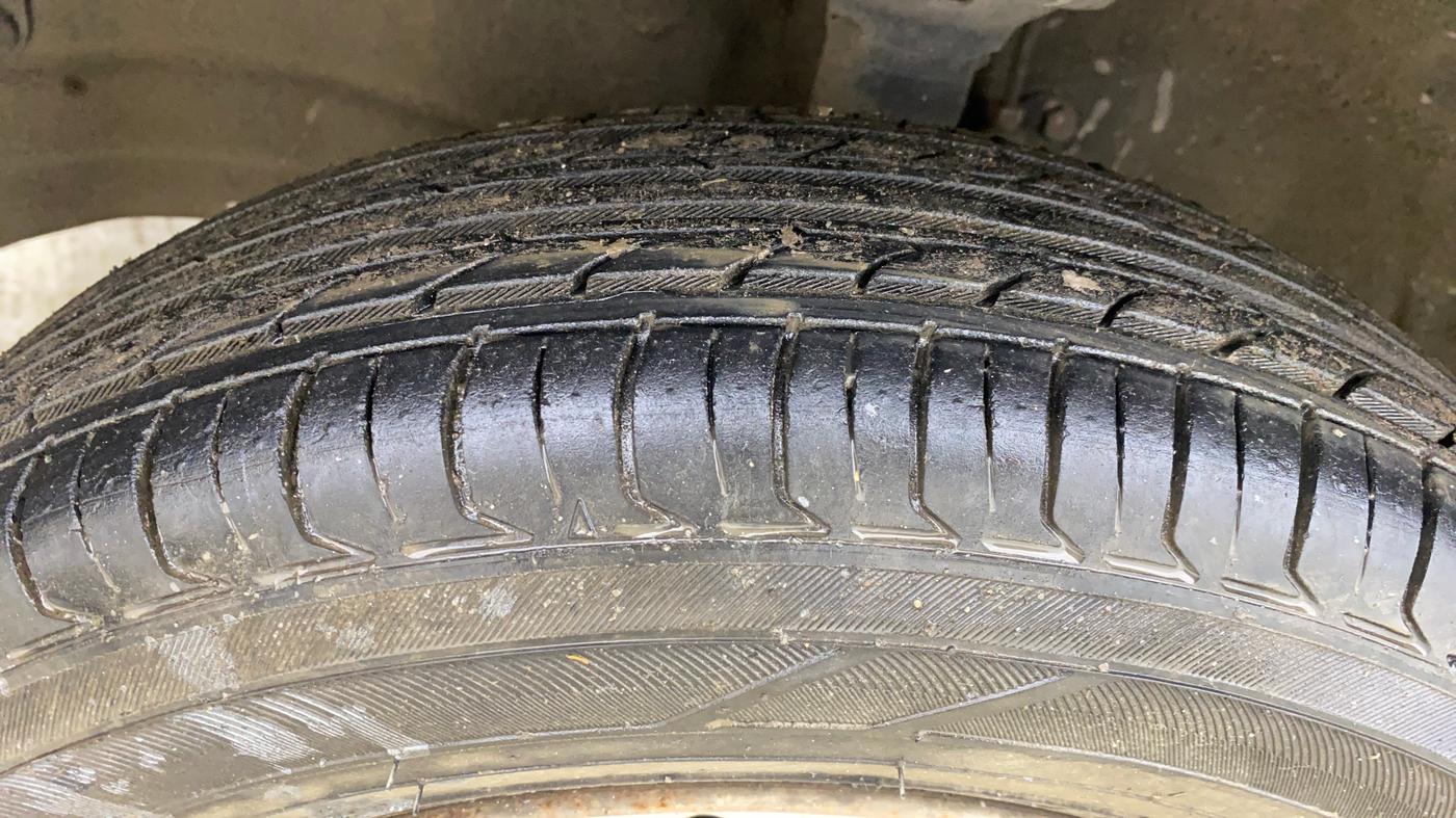 2018 Maruti Wagon R 1.0 LXI CNG, CNG, Manual, 29,874 km, Left Front Tyre Tread