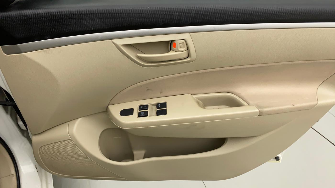 2021 Maruti Swift Dzire TOUR S-CNG, CNG, Manual, 35,476 km, Driver Side Door Panels Control