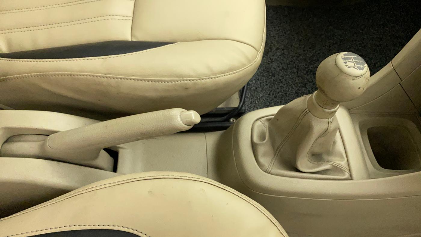 2021 Maruti Swift Dzire TOUR S-CNG, CNG, Manual, 35,476 km, Gear Lever
