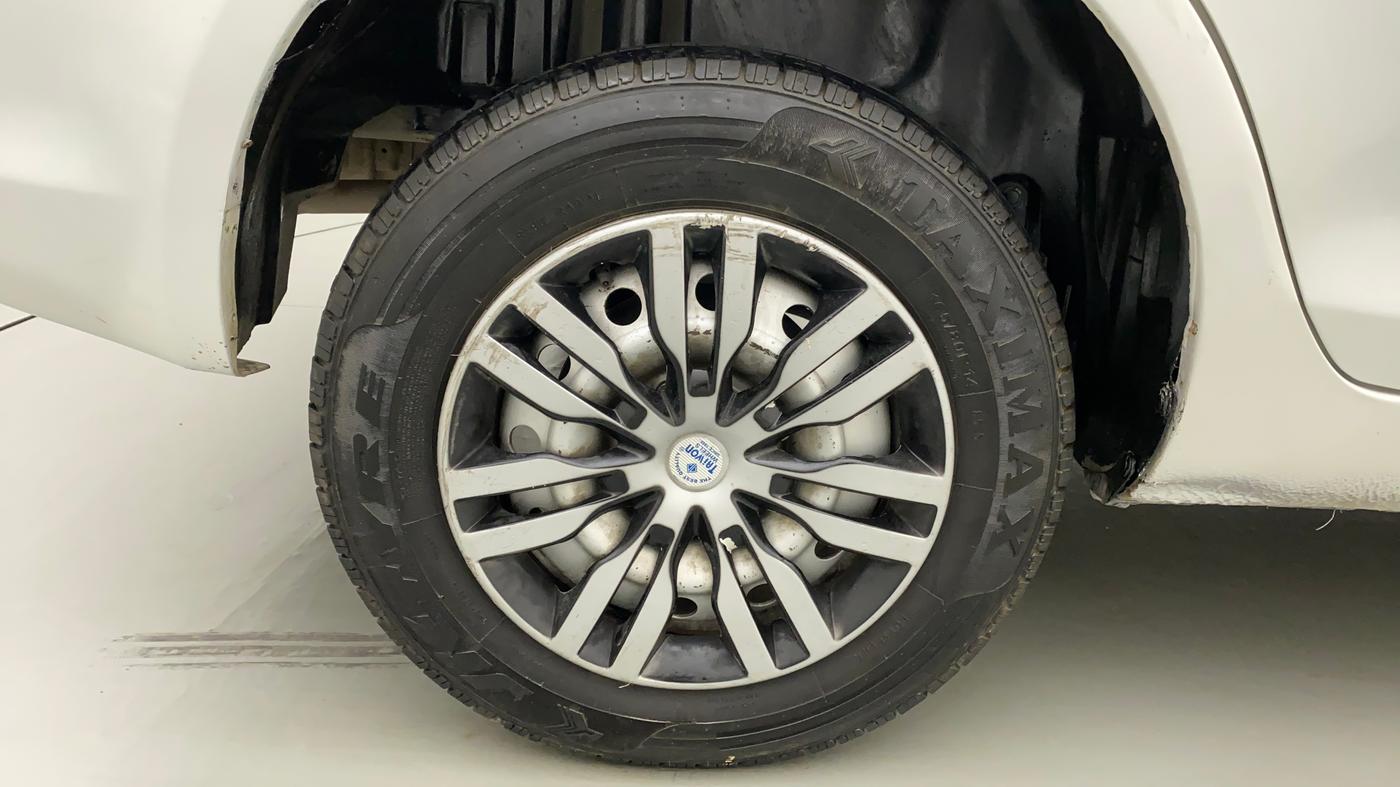 2021 Maruti Swift Dzire TOUR S-CNG, CNG, Manual, 35,476 km, Right Rear Wheel