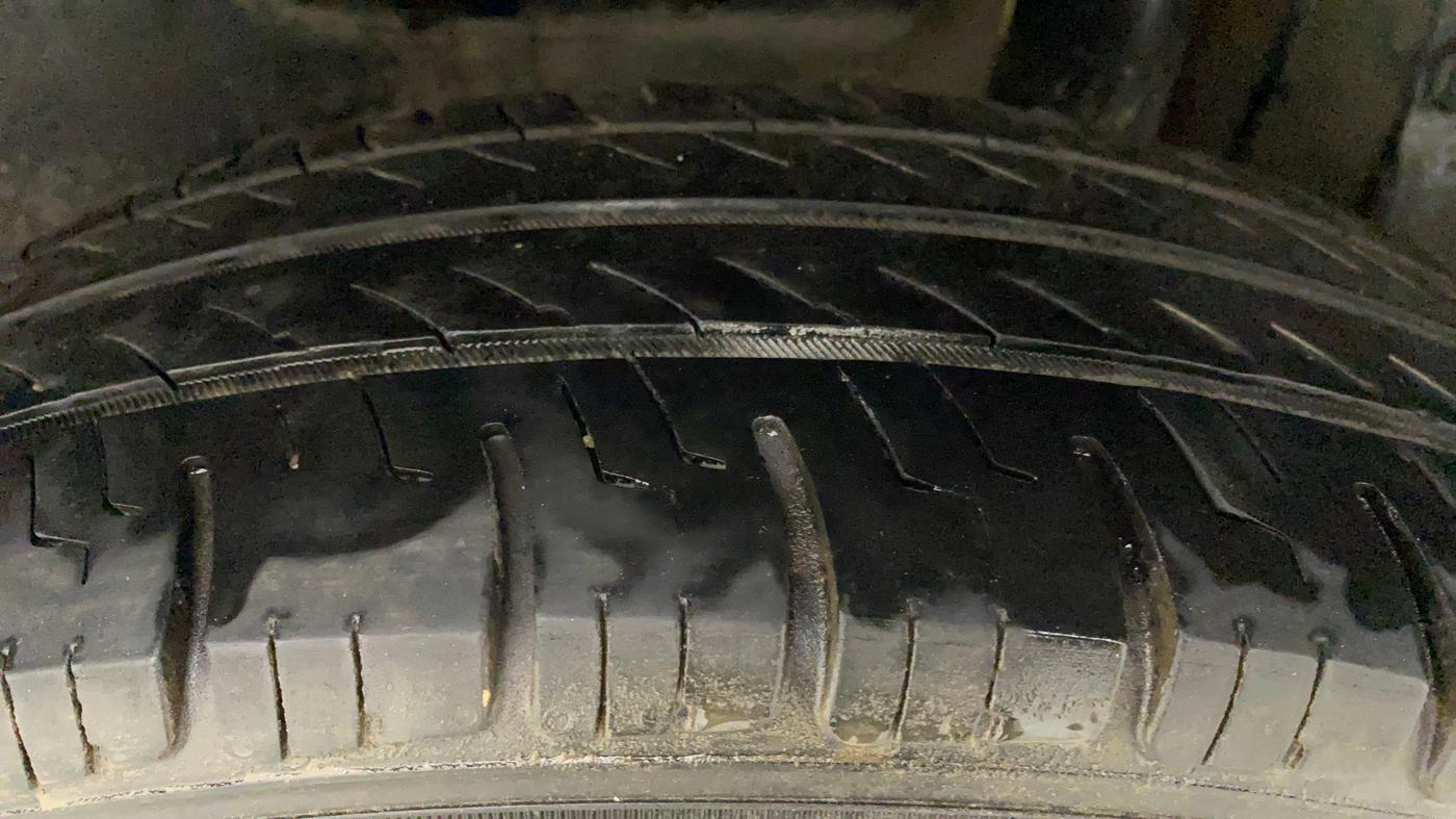 2021 Maruti Swift Dzire TOUR S-CNG, CNG, Manual, 35,476 km, Left Rear Tyre Tread