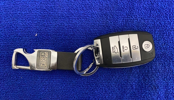 2022 KIA SELTOS HTK PLUS 1.5 IMT, Petrol, Manual, 15,712 km, Key Close Up
