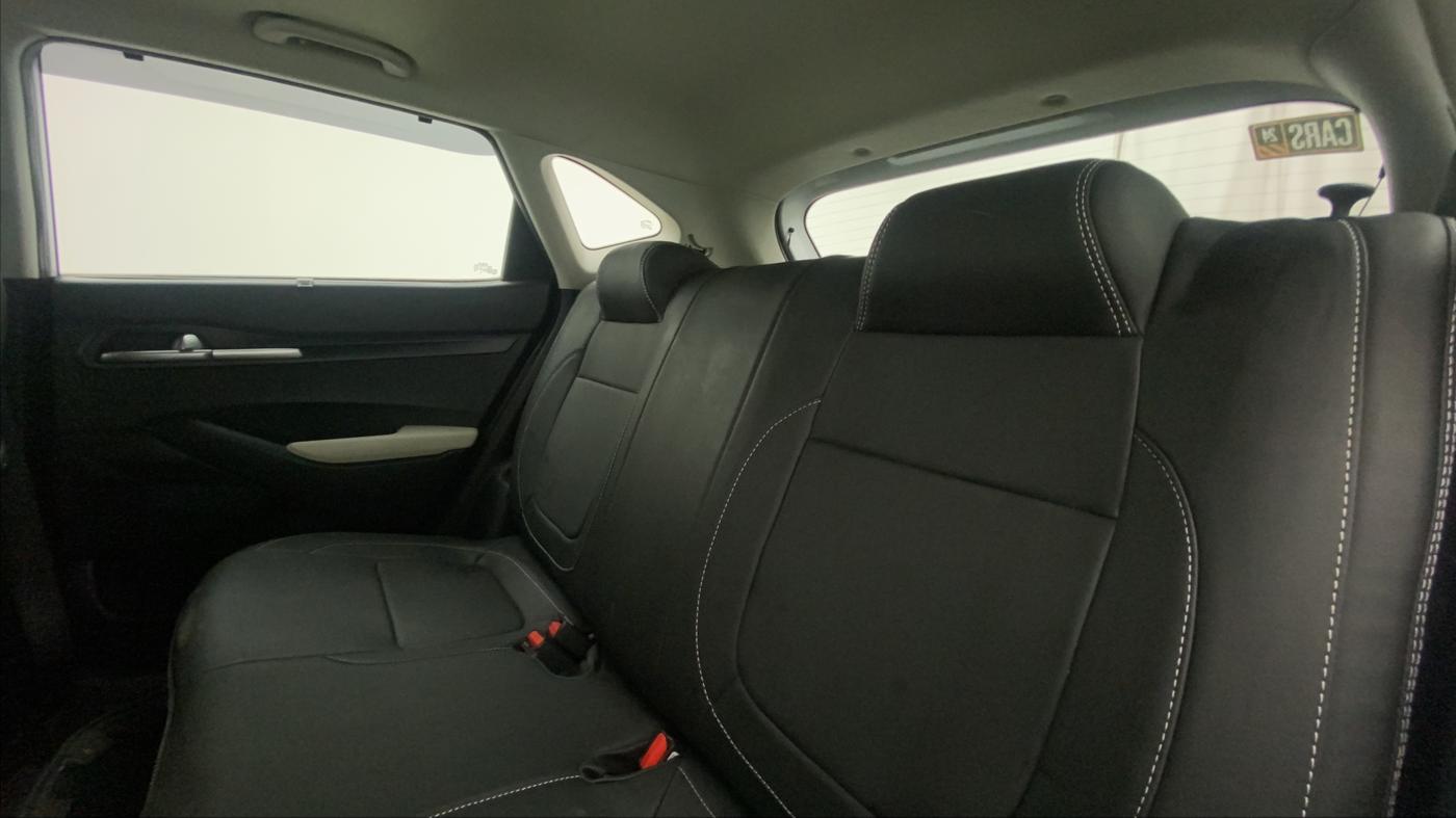2022 KIA SELTOS HTK PLUS 1.5 IMT, Petrol, Manual, 15,712 km, Right Side Rear Door Cabin