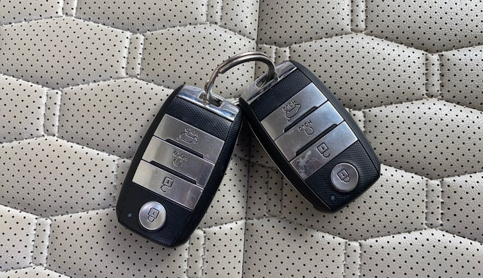 2020 KIA SELTOS HTX IVT 1.5 PETROL, Petrol, Automatic, 89,058 km, Key Close Up