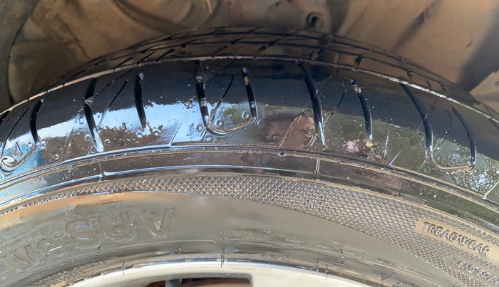 2020 KIA SELTOS HTX IVT 1.5 PETROL, Petrol, Automatic, 89,058 km, Right Front Tyre Tread