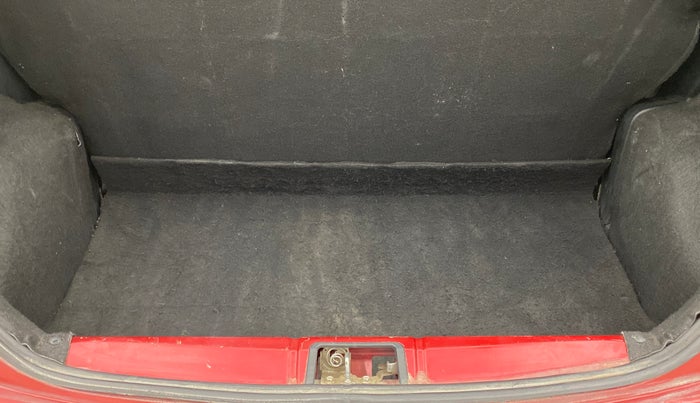 2011 Toyota Etios Liva G, Petrol, Manual, 44,093 km, Boot Inside
