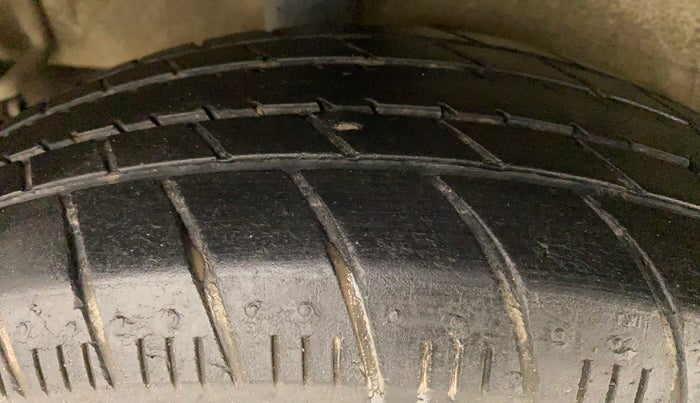 2016 Maruti Celerio ZXI AMT, Petrol, Automatic, 48,791 km, Right Rear Tyre Tread