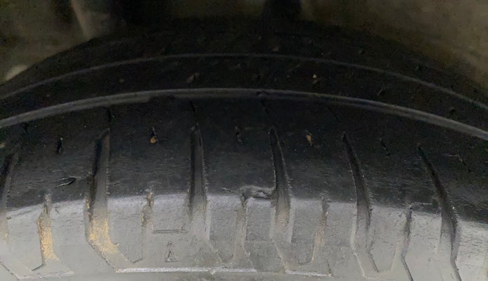 2017 Hyundai Verna 1.6 VTVT SX (O) AT, Petrol, Automatic, 69,690 km, Right Rear Tyre Tread