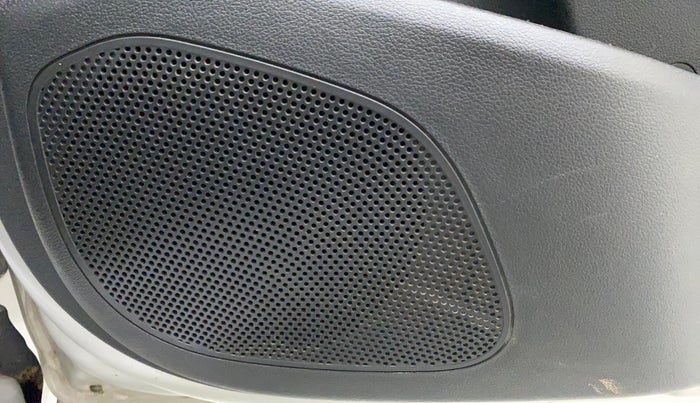 2017 Hyundai Verna 1.6 VTVT SX (O) AT, Petrol, Automatic, 69,690 km, Speaker