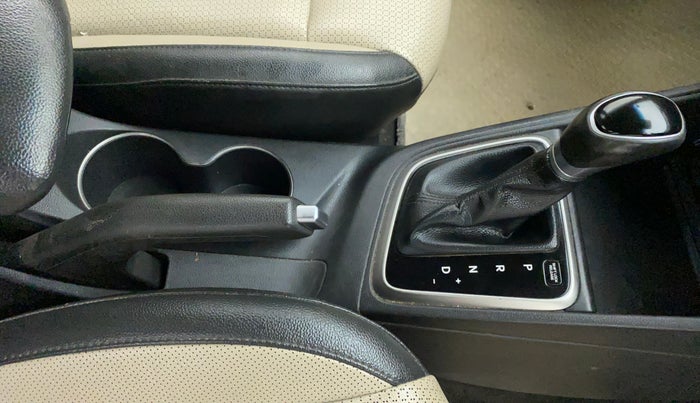 2017 Hyundai Verna 1.6 VTVT SX (O) AT, Petrol, Automatic, 69,690 km, Gear Lever