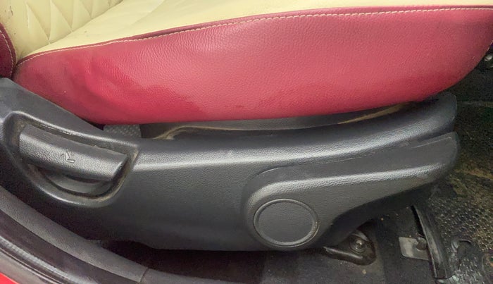 2014 Hyundai Xcent S (O) 1.2, Petrol, Manual, 1,09,221 km, Driver Side Adjustment Panel