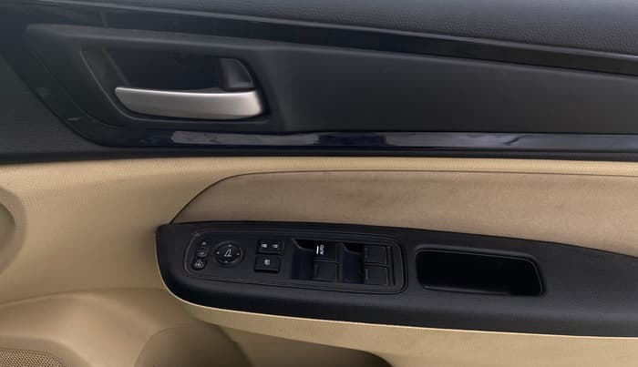 2021 Honda Amaze 1.2L I-VTEC S CVT, Petrol, Automatic, 28,872 km, Driver Side Door Panels Control