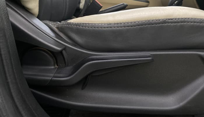 2021 Honda Amaze 1.2L I-VTEC S CVT, Petrol, Automatic, 28,872 km, Driver Side Adjustment Panel