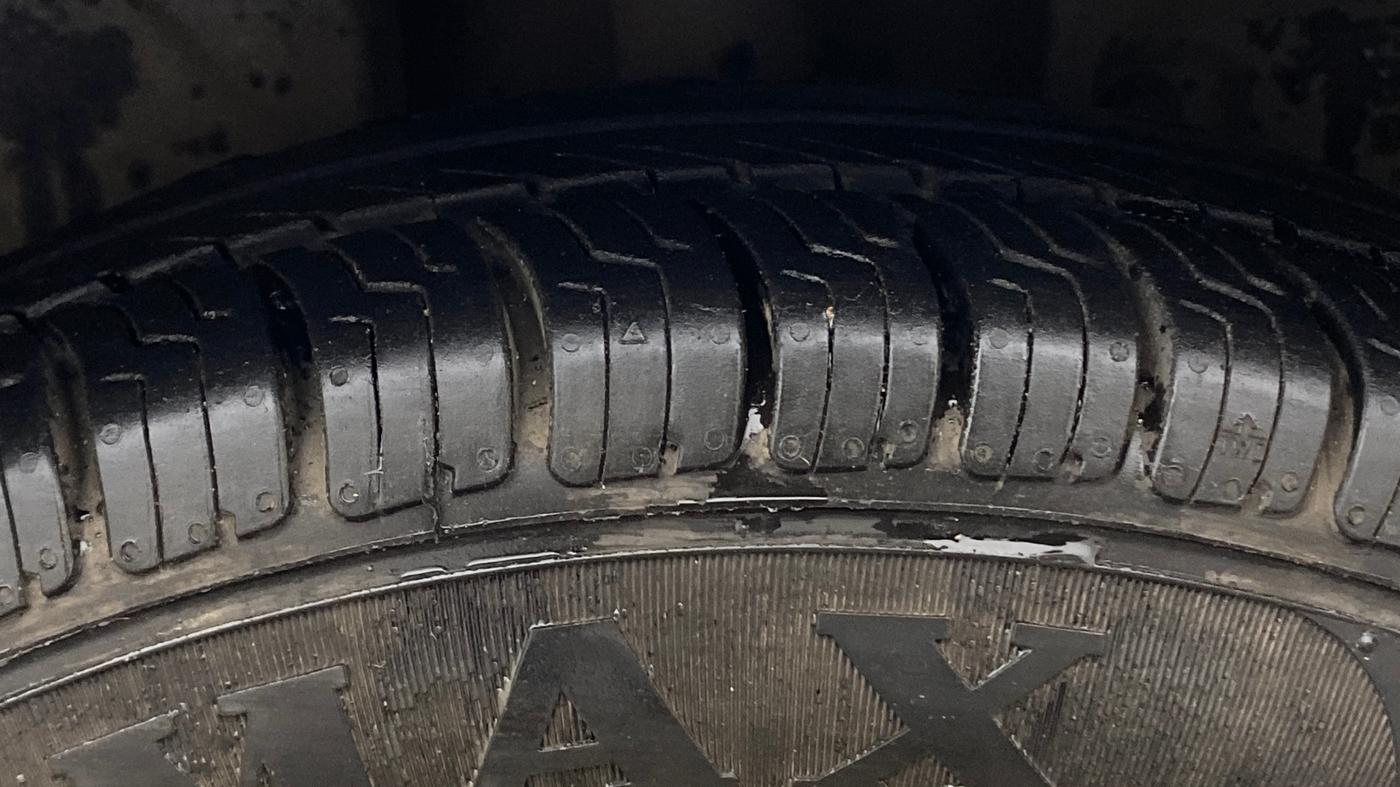 2019 Datsun Redi Go S, Petrol, Manual, 1,21,638 km, Right Front Tyre Tread