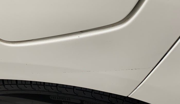 2016 Maruti Ertiga VDI SHVS, Diesel, Manual, 51,952 km, Left quarter panel - Minor scratches