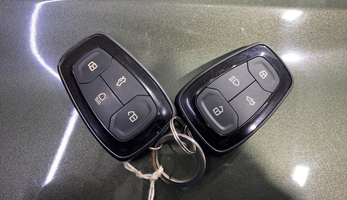 2023 Tata NEXON XZ PLUS PETROL, Petrol, Manual, 32,844 km, Key Close Up