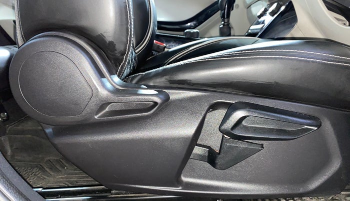 2023 Tata NEXON XZ PLUS PETROL, Petrol, Manual, 32,844 km, Driver Side Adjustment Panel