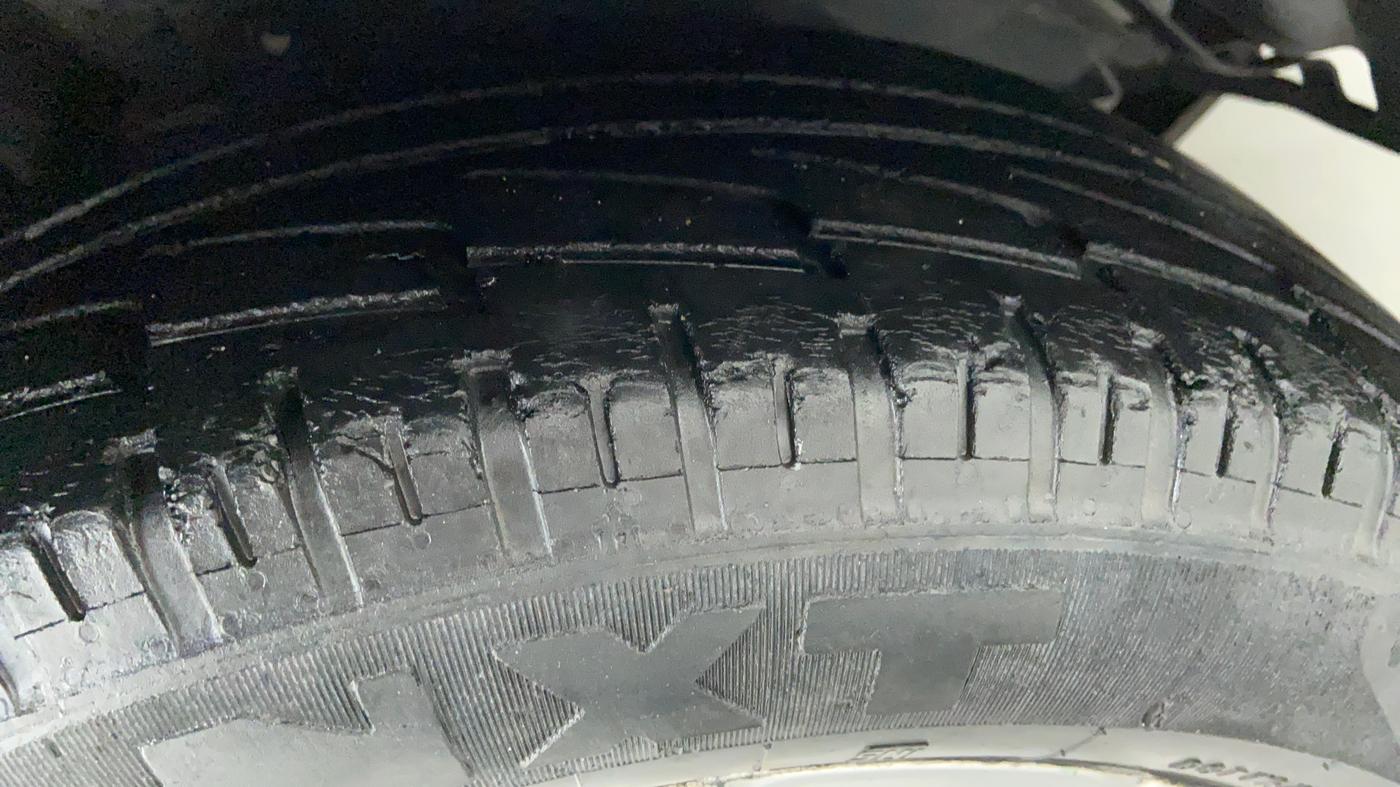 2014 Ford Ecosport 1.5 TITANIUMTDCI OPT, Diesel, Manual, Right Front Tyre Tread
