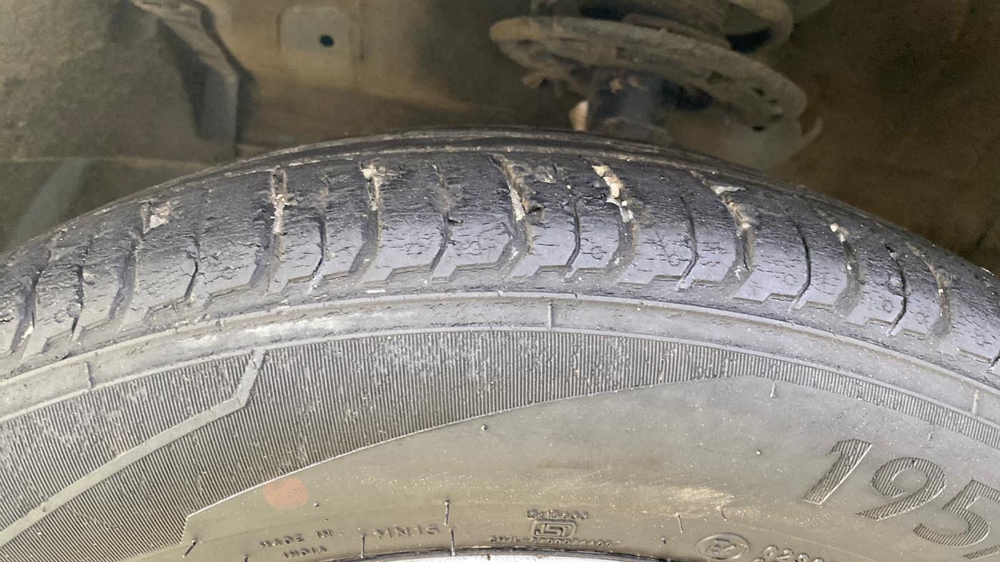 2019 Maruti Ciaz ALPHA DIESEL 1.5, Diesel, Manual, 1,06,321 km, Left Front Tyre Tread