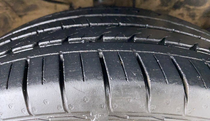 2020 KIA SELTOS HTX+ AT PETROL, Petrol, Automatic, 33,638 km, Right Front Tyre Tread